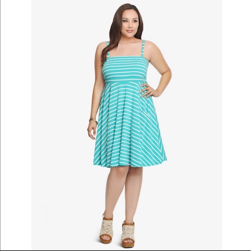 New Torrid 1 Teal w/white striped strapless dress
